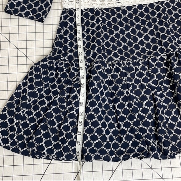 New Alexia Admor navy with lace eyelit pattern dress - Picture 10 of 10
